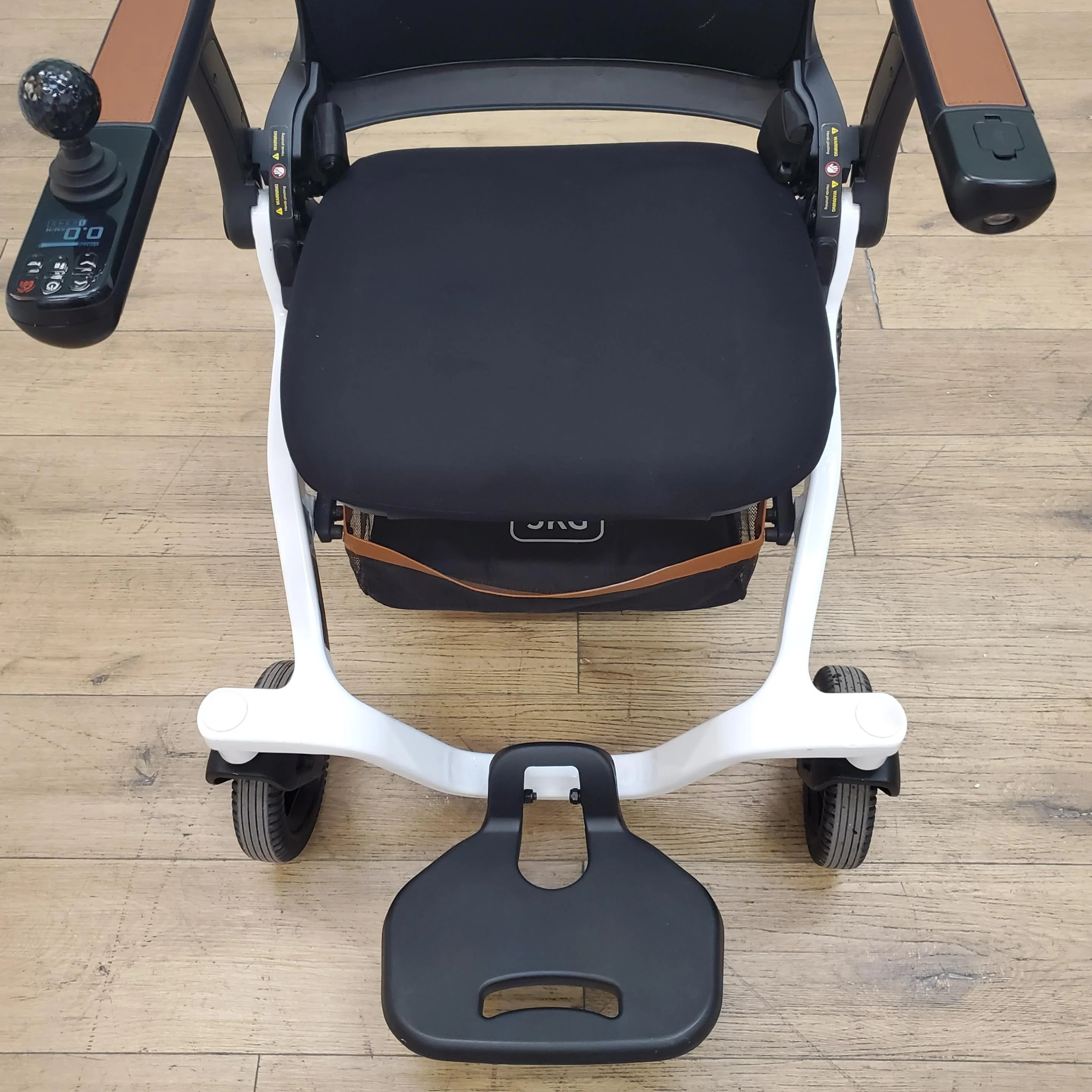 CLEARANCE Robooter E40 - Next Generation Folding Powerchair CLEARANCE-2491 - Image 5