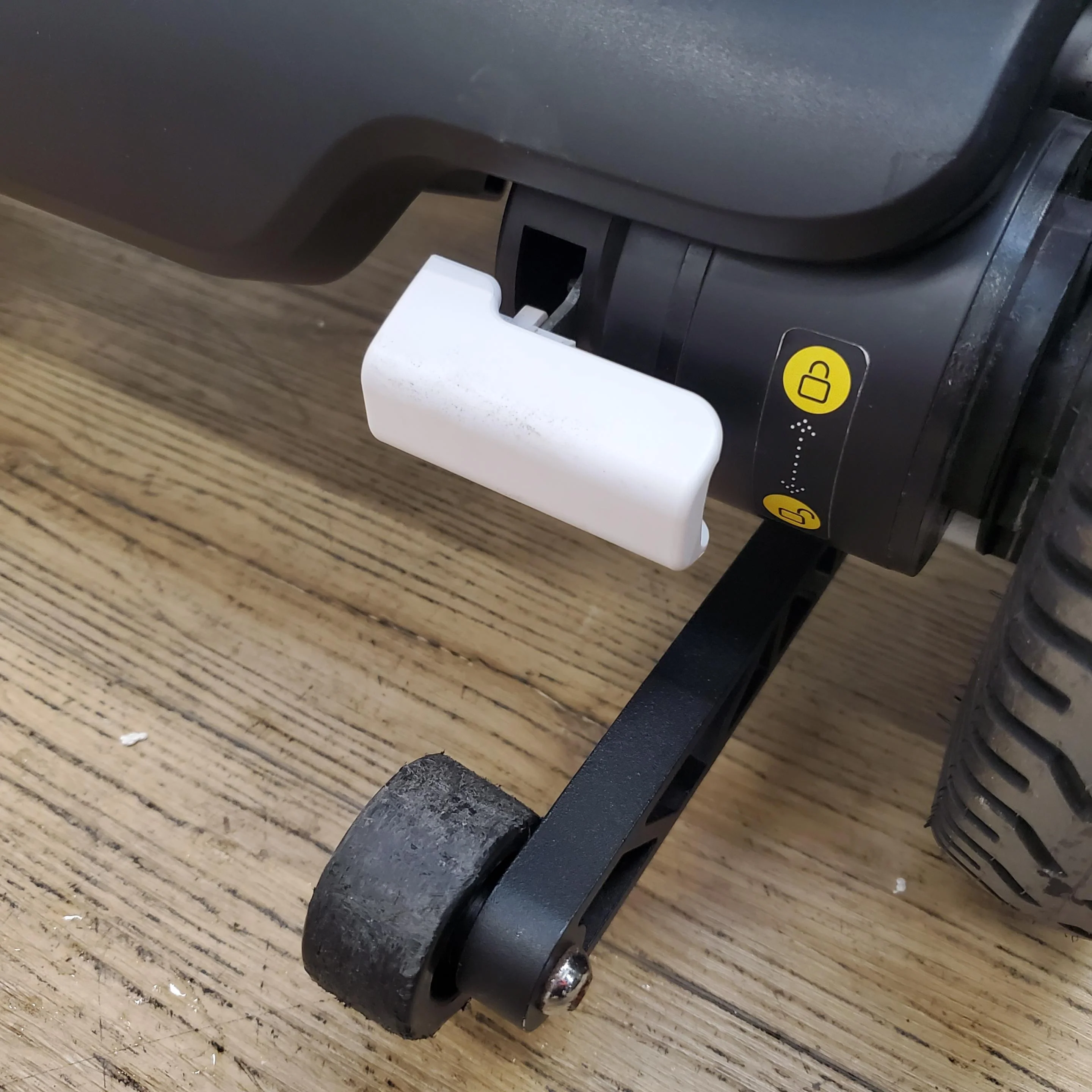 CLEARANCE Robooter E40 - Next Generation Folding Powerchair CLEARANCE-2491 - Image 8