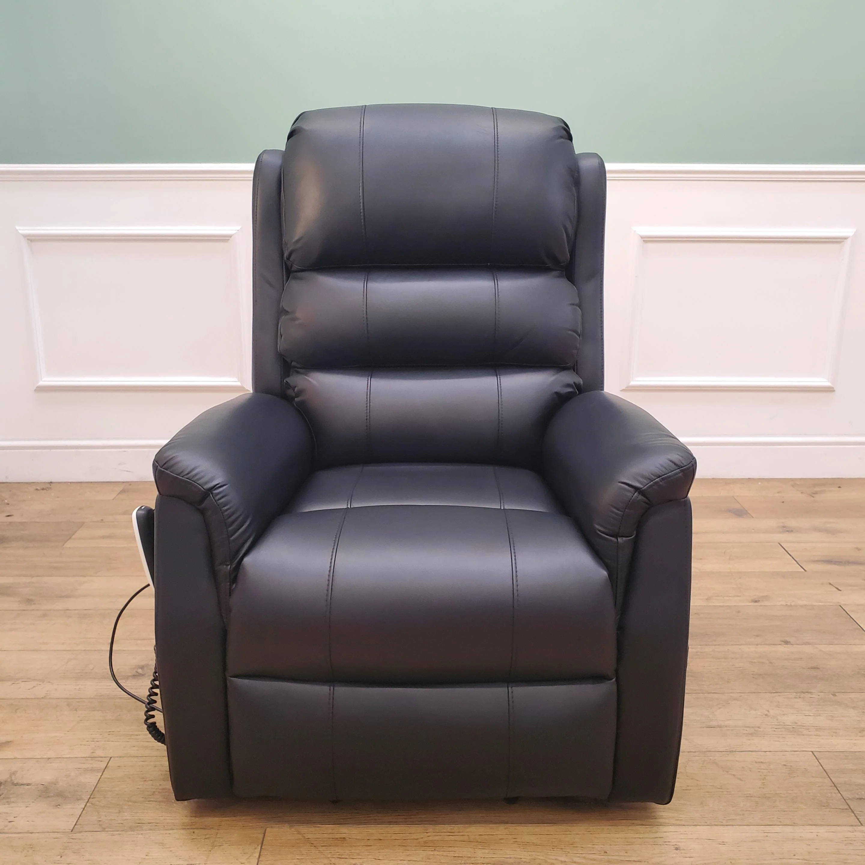 CLEARANCE The Avon - Dual Motor Riser Recliner - Black CLEARANCE-2683 - Image 3
