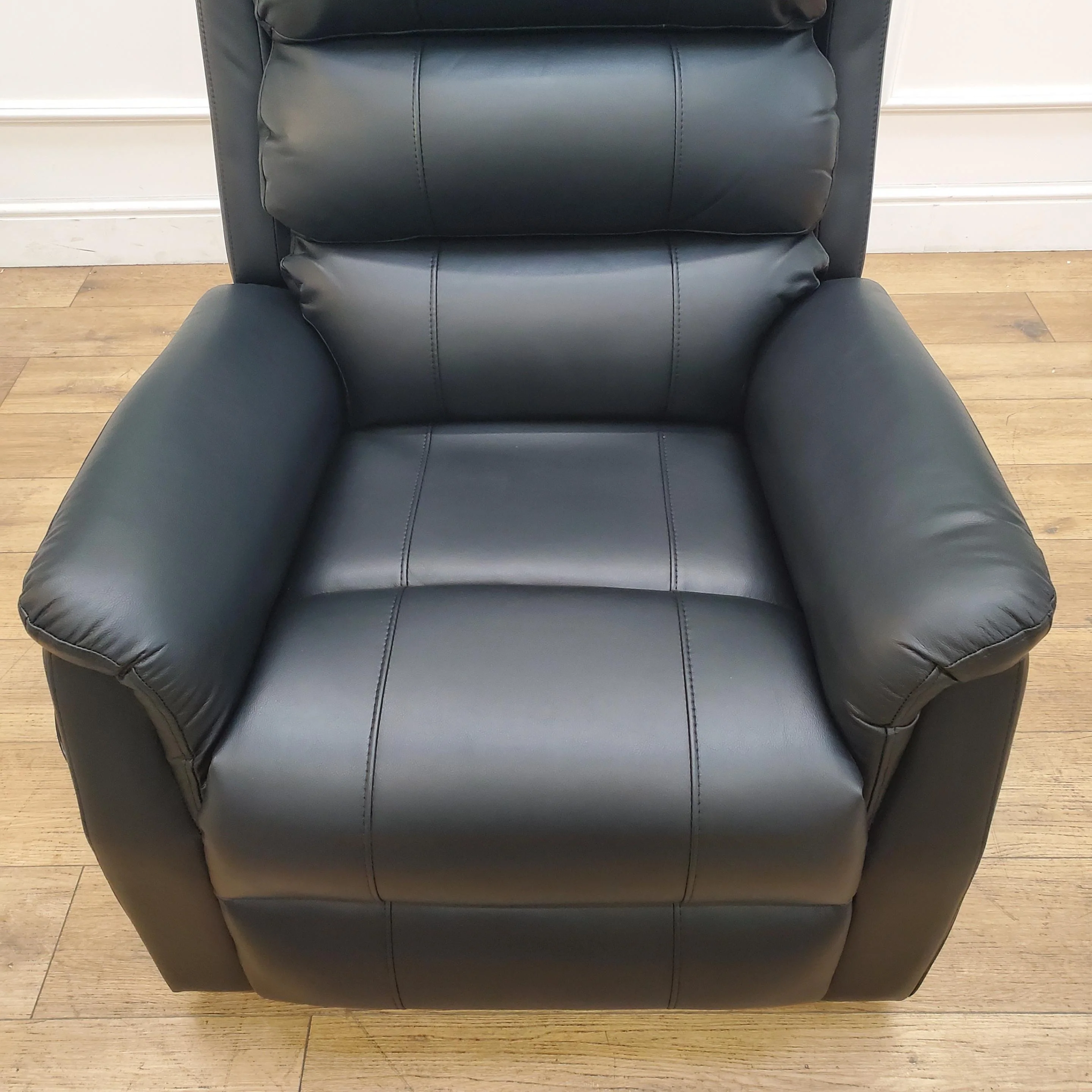 CLEARANCE The Avon - Dual Motor Riser Recliner - Black CLEARANCE-2683 - Image 5