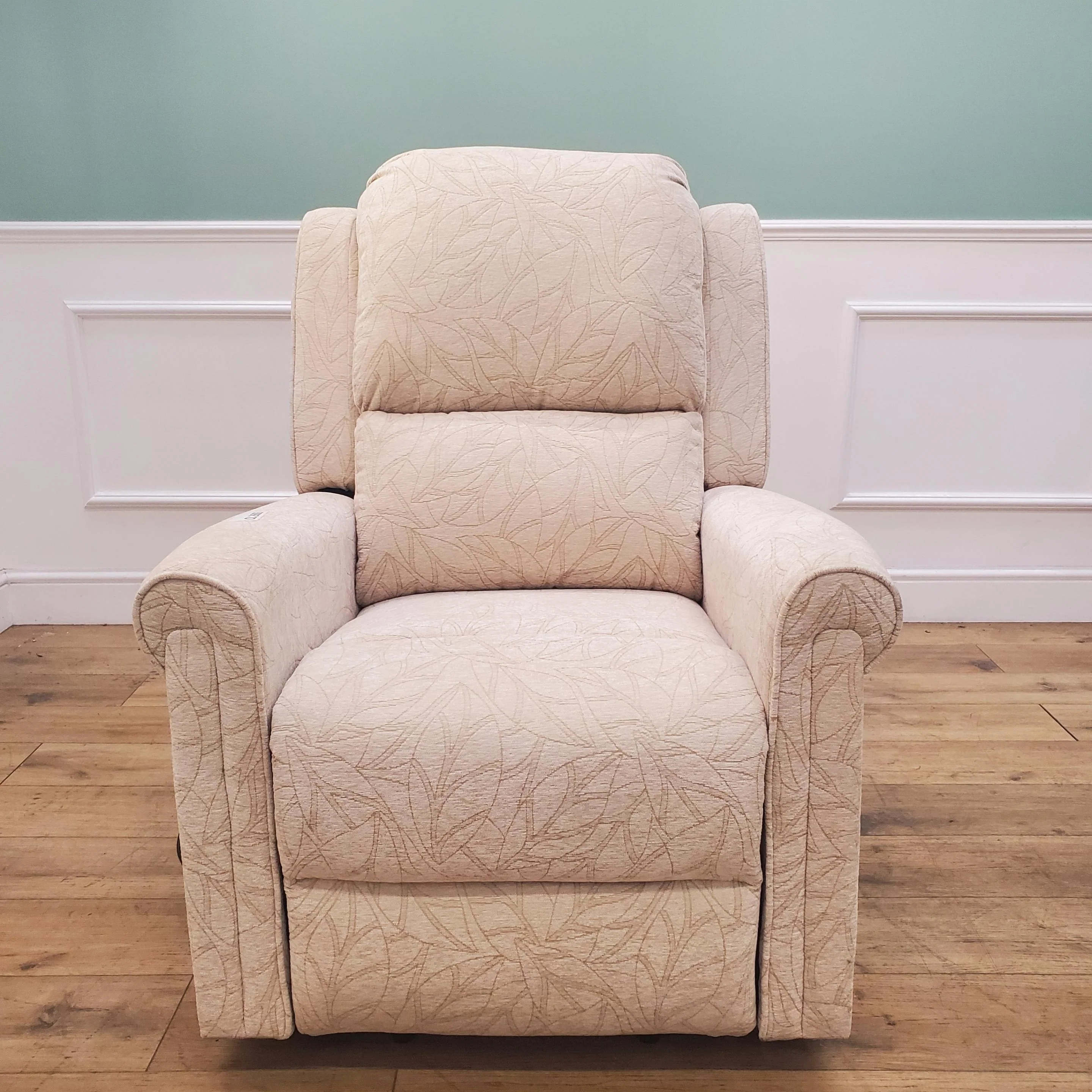 CLEARANCE The Bourne - Dual Motor Riser Recliner - Cream CLEARANCE-2605 - Image 3