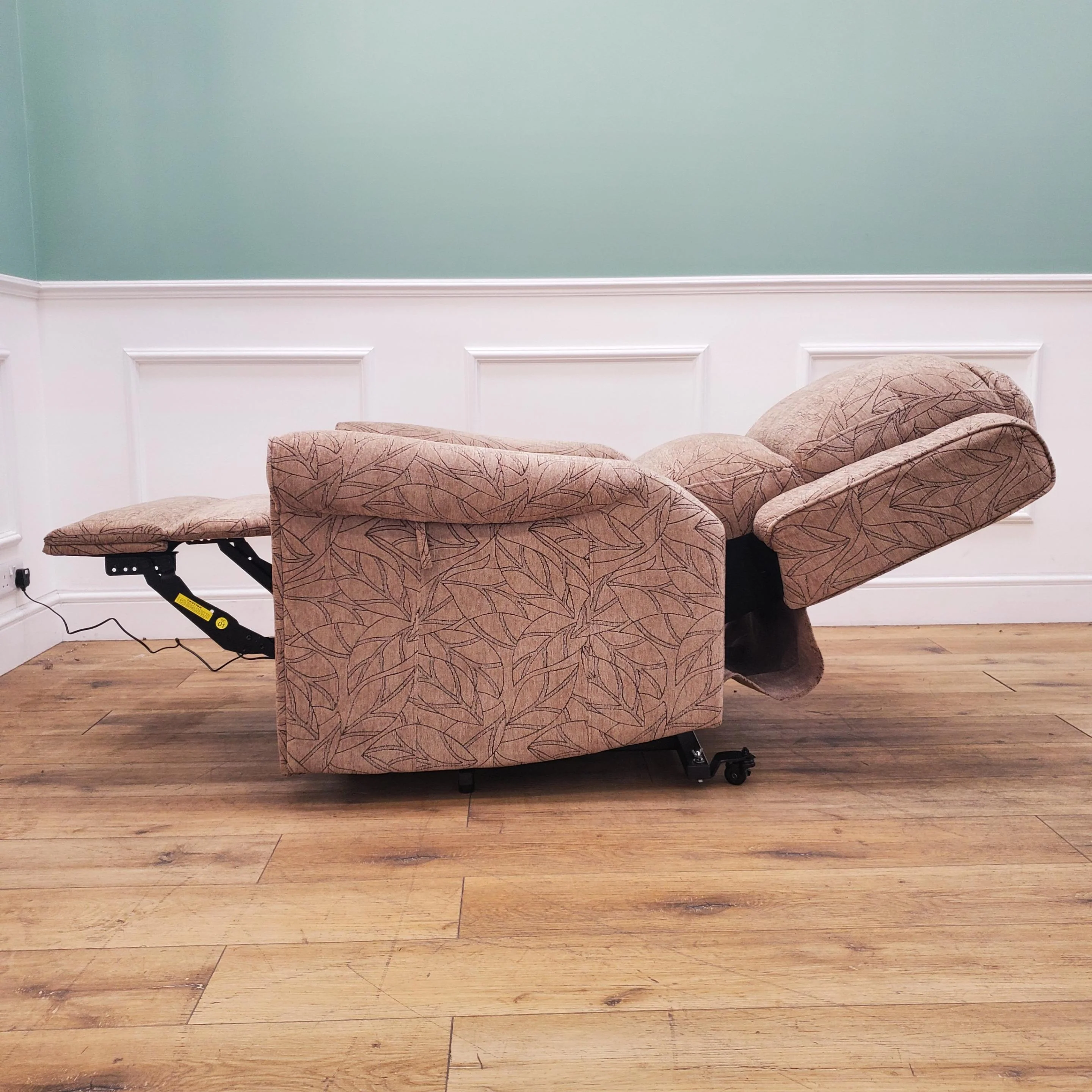CLEARANCE The Bourne - Dual Motor Riser Recliner - Latte CLEARANCE-2502 - Image 8