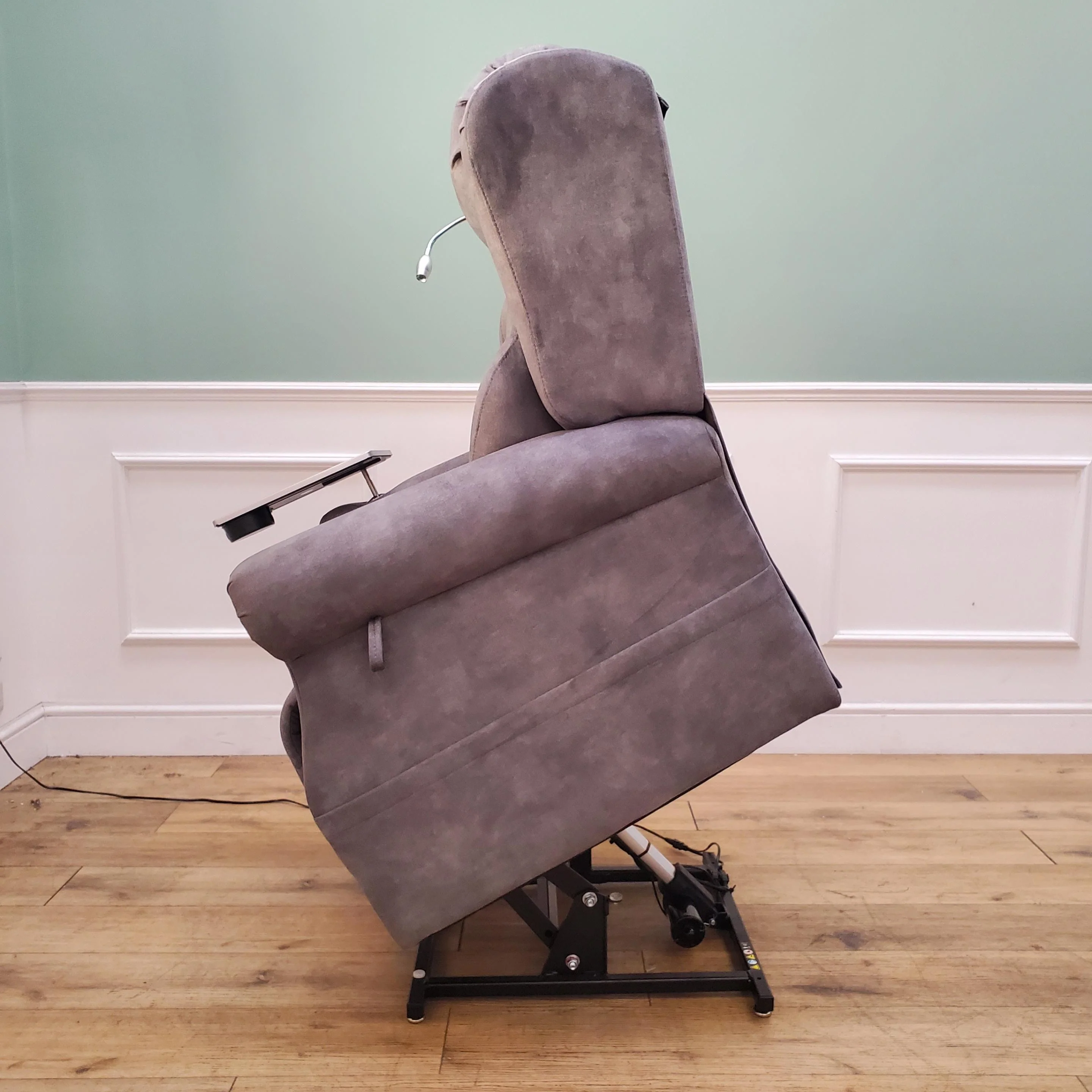 CLEARANCE The Highgrove - Luxury 4-Motor Riser Recliner - Palladium Grey CLEARANCE-2692 - Image 8