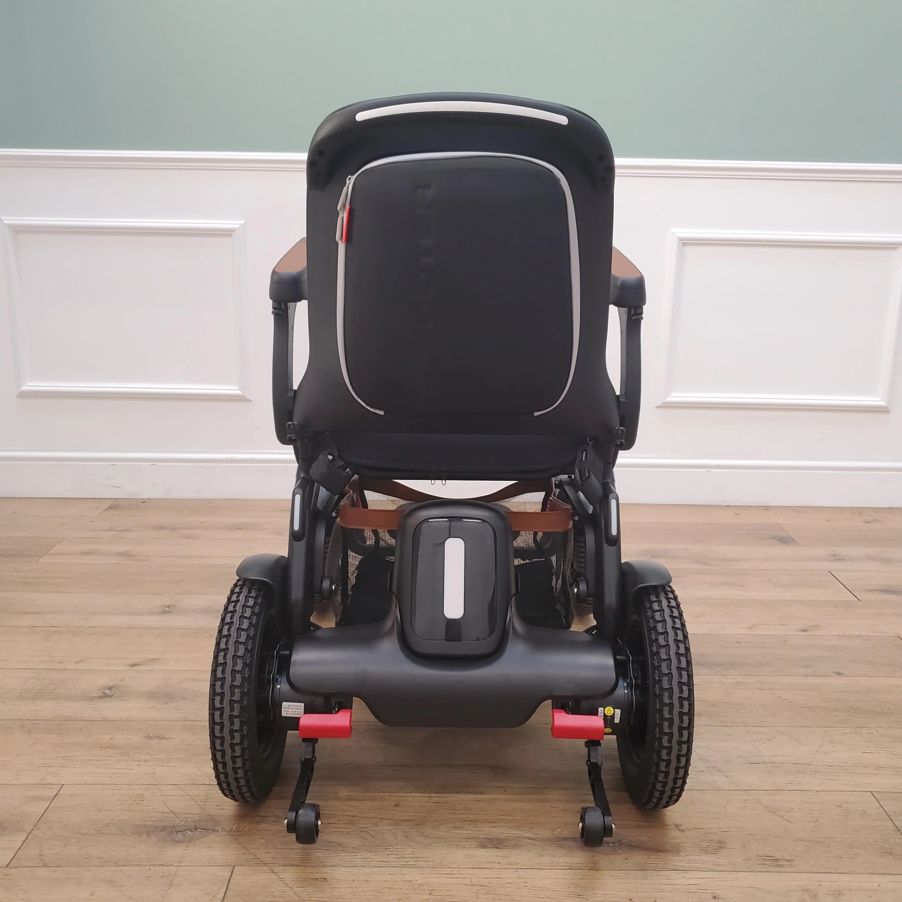 CLEARANCE The Robooter E60 Pro - All-Terrain Monster Folding Powerchair CLEARANCE-2565 - Image 7