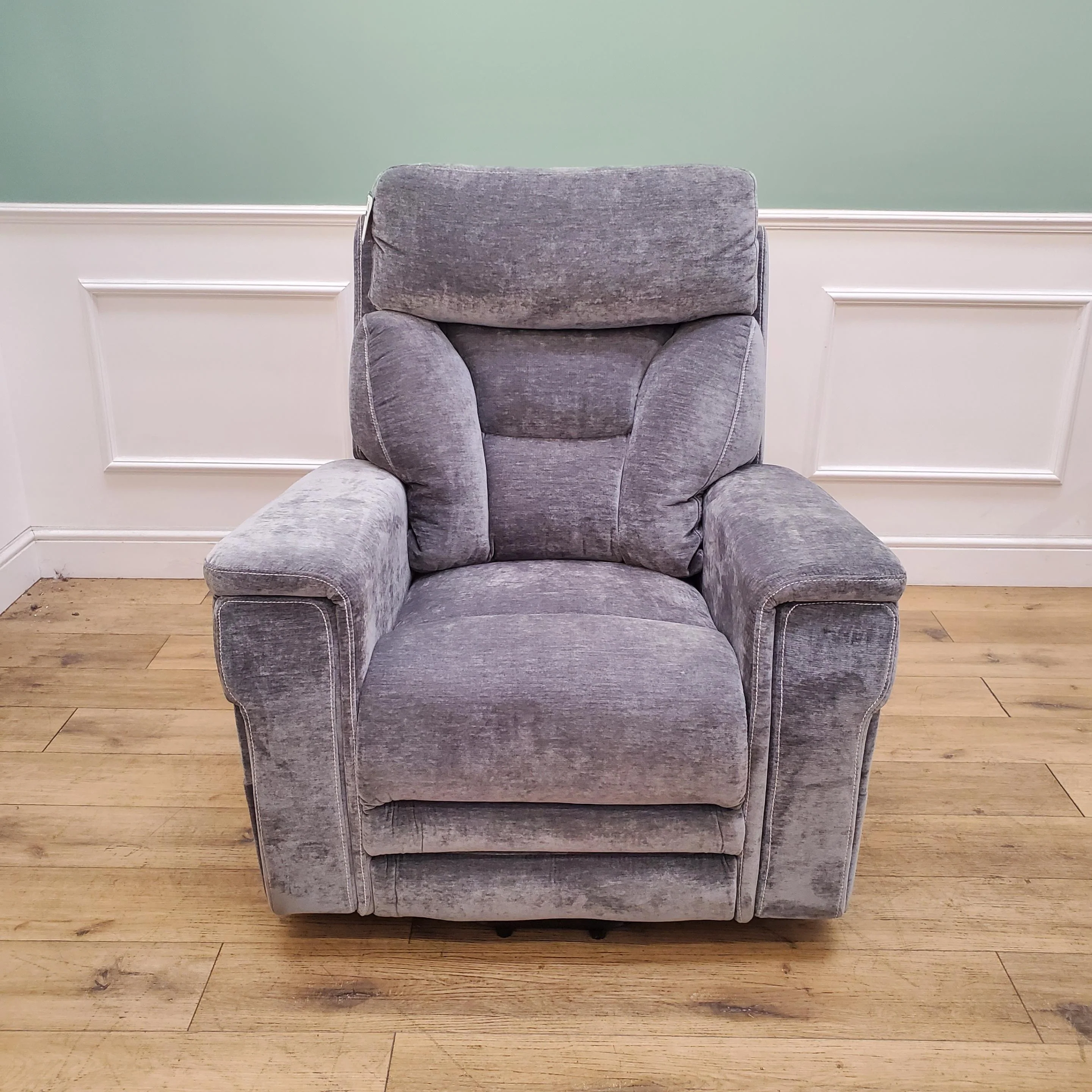 CLEARANCE The Ultra Comfort - 5 Motor Riser Recliner & Sleeping Chair - CLEARANCE-2534 - Image 3