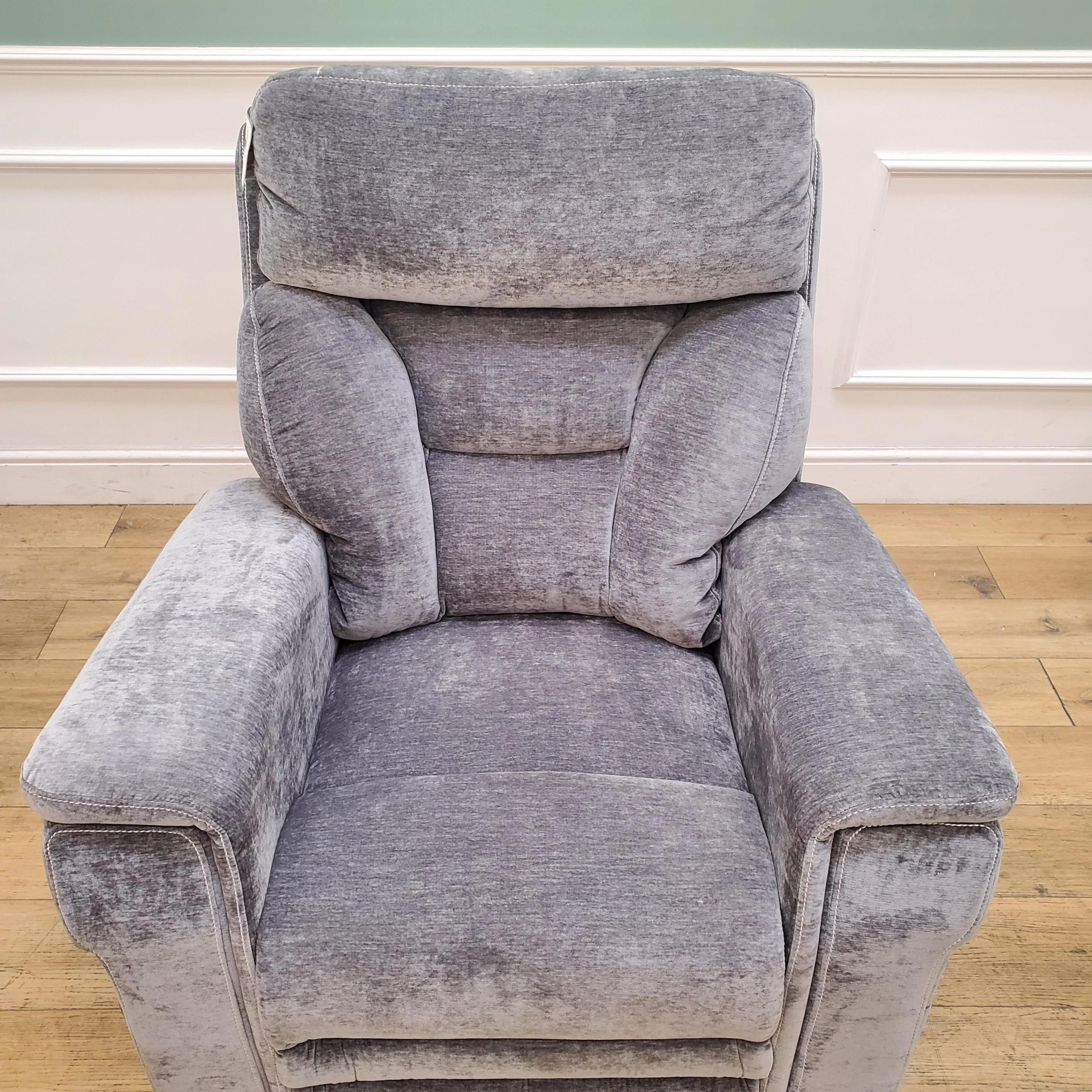 CLEARANCE The Ultra Comfort - 5 Motor Riser Recliner & Sleeping Chair - CLEARANCE-2534 - Image 4
