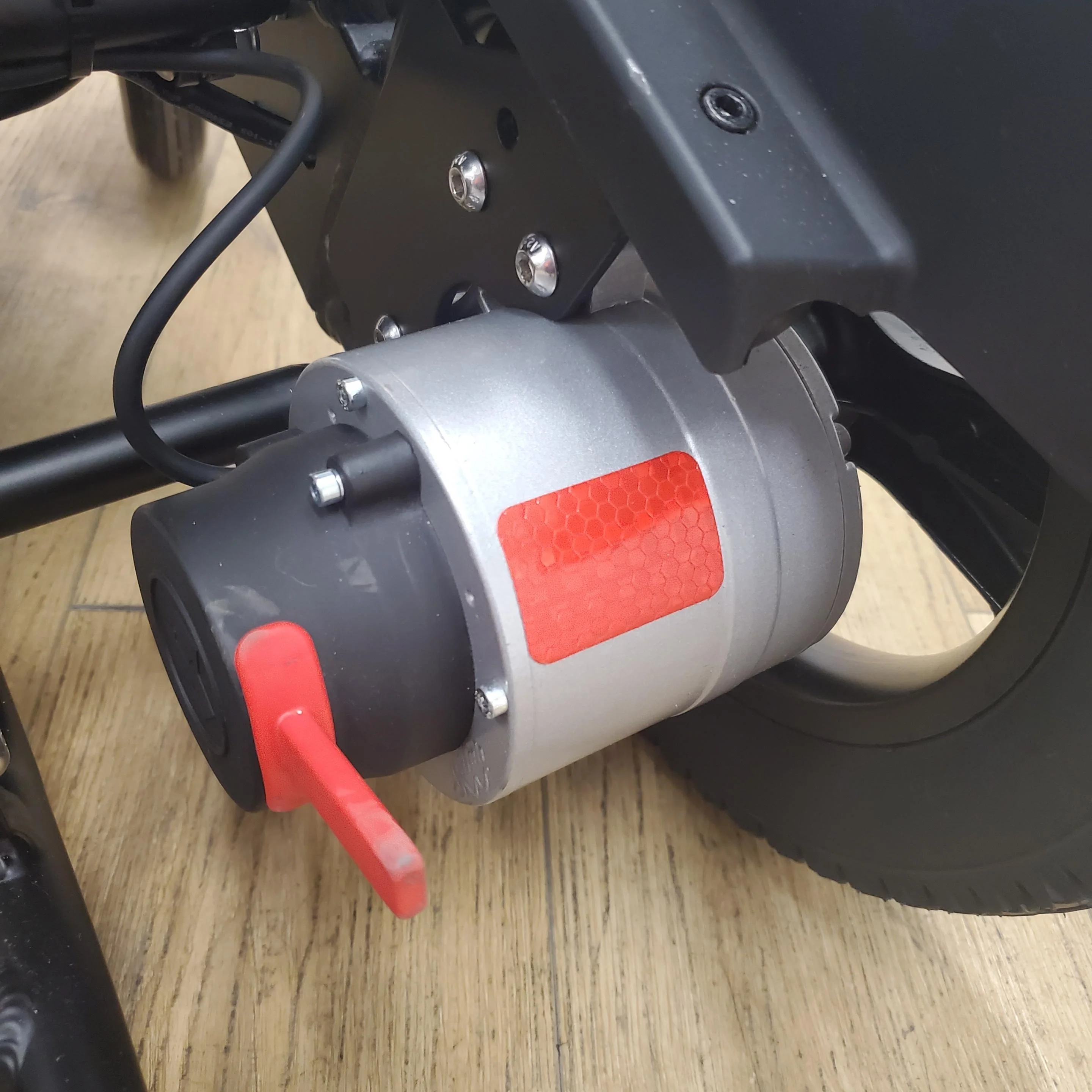 CLEARANCE The Ultra Comfort Elite - Reclining, Leg Elevating, Sine-Wave Long-Range Folding Power Wheelchair CLEARANCE-2586 - Image 10