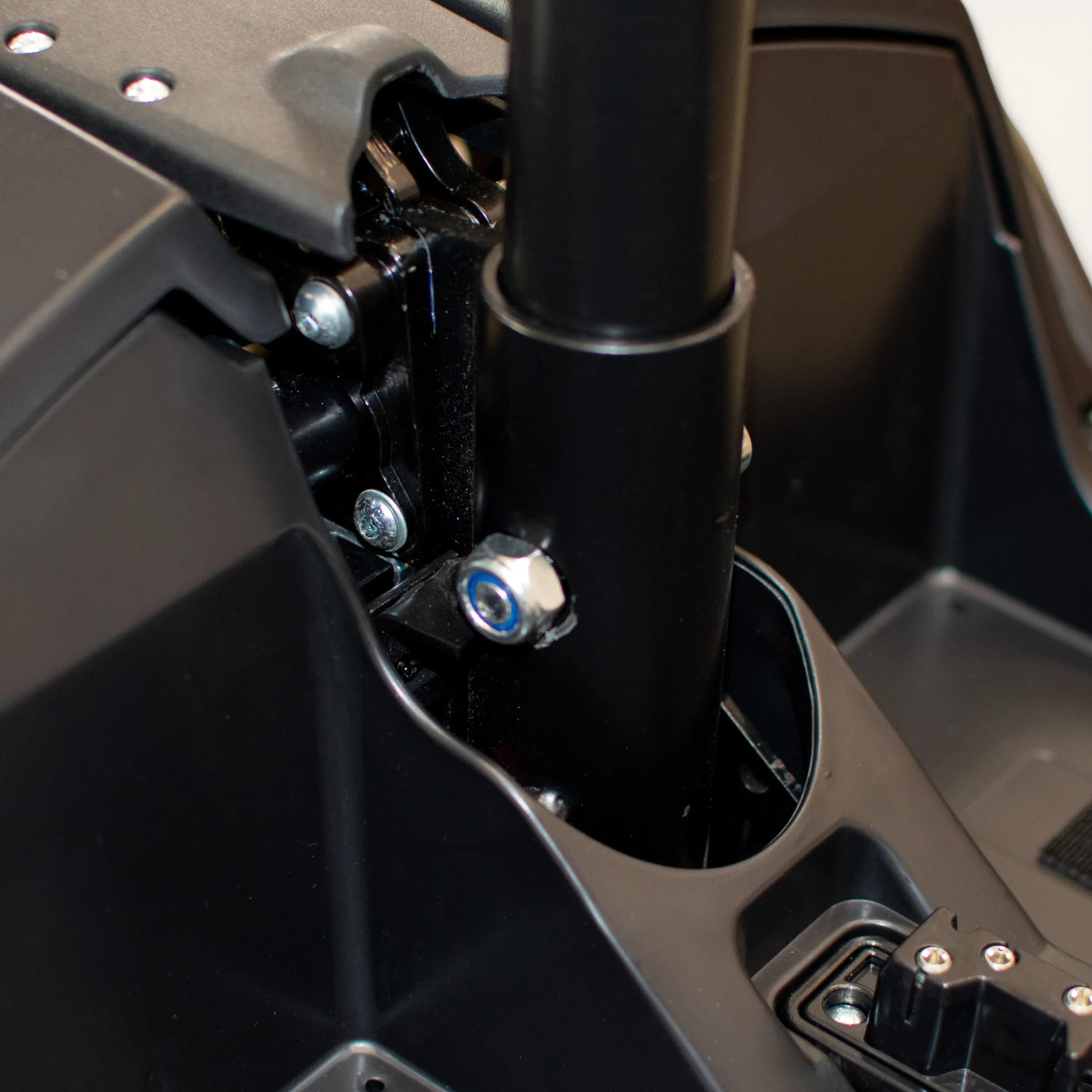 The Errand Pro - Full Suspension Long Range Easy Split Boot Scooter with High Ground Clearance - Image 9