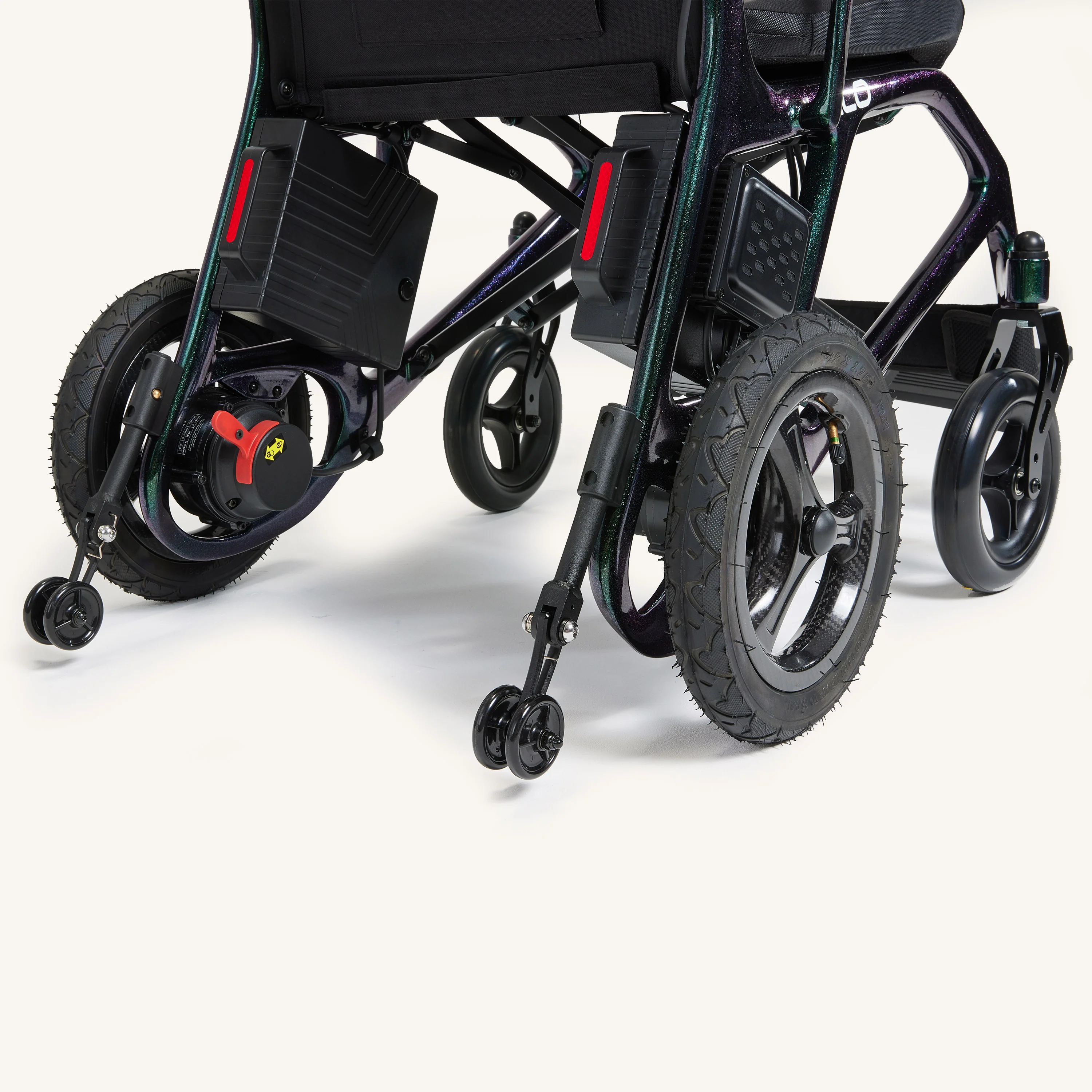 The Halo Carbon Fiber - 12.9kg Airline Friendly Ultra Lightweight Folding Travel Electric Wheelchair - Image 8
