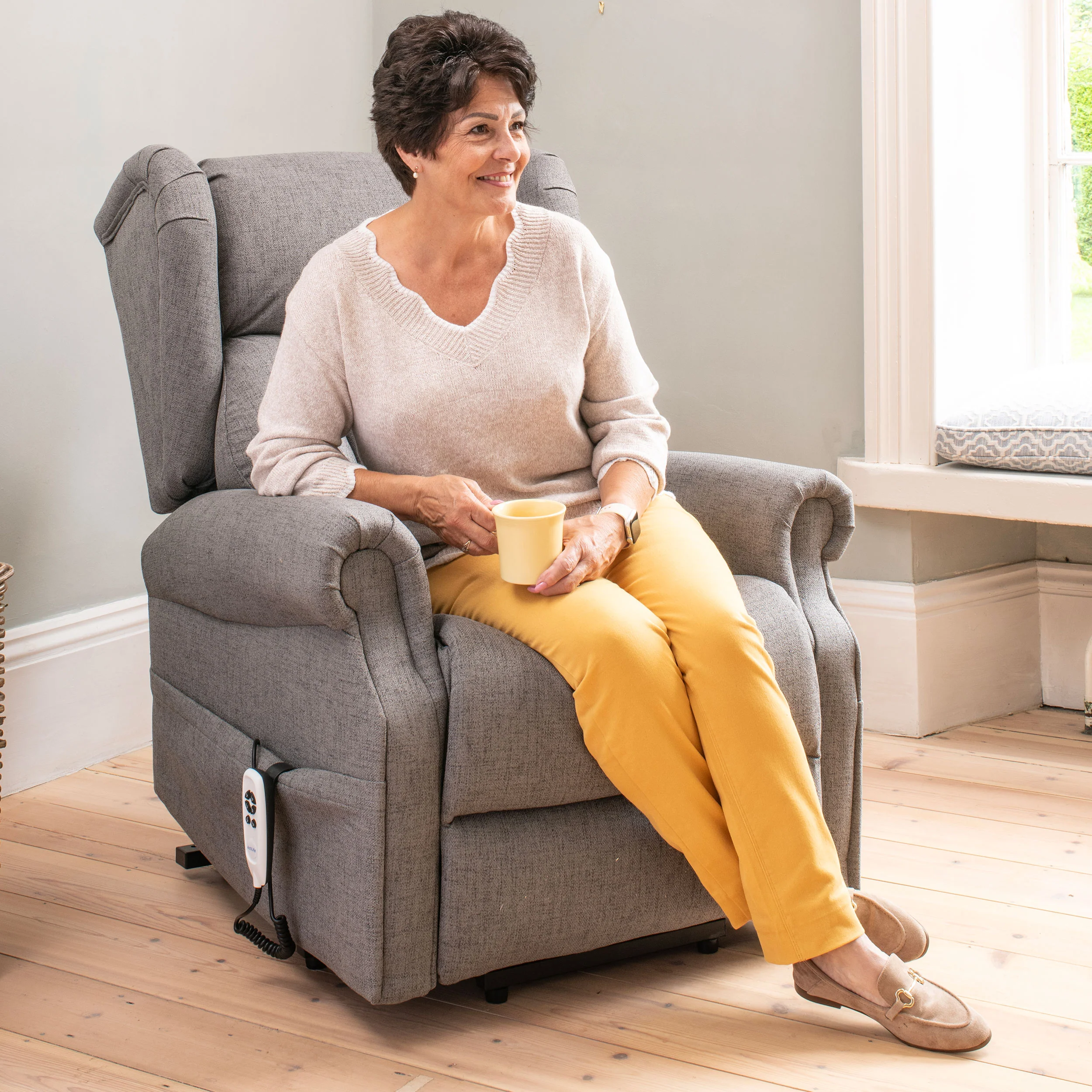 The Thames - Lateral Back Dual Motor Riser Recliner - Graphite - Image 6